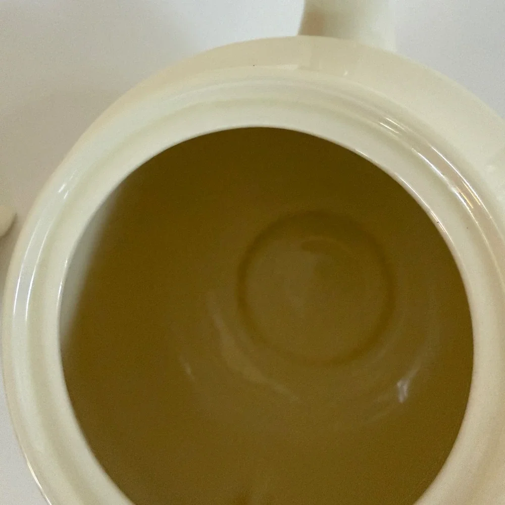Vintage Wedgwood Edme Teapot Discontinued Ivory Creamware England Excellent